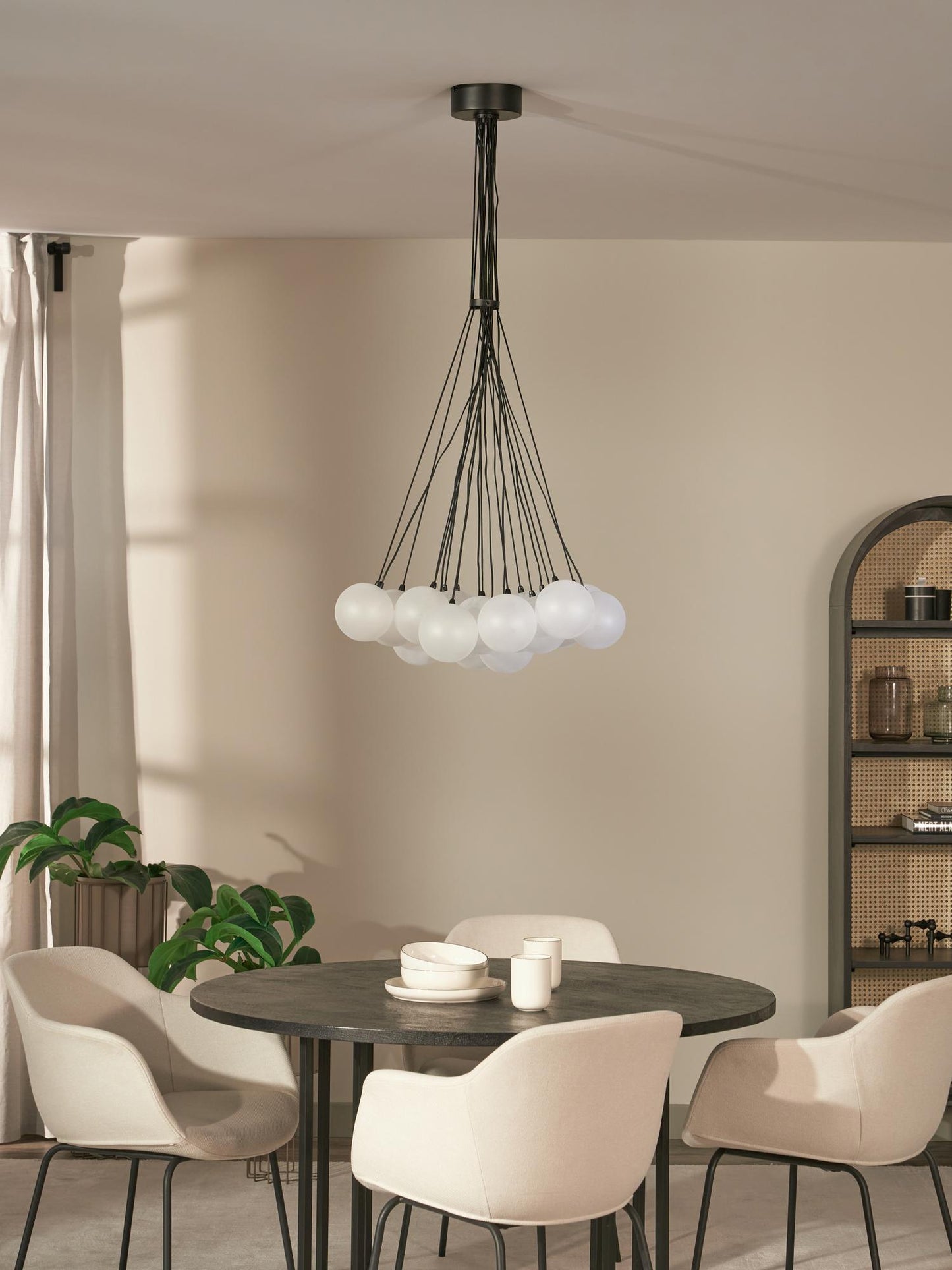 Pakabinamas šviestuvas "Bubbles Black"