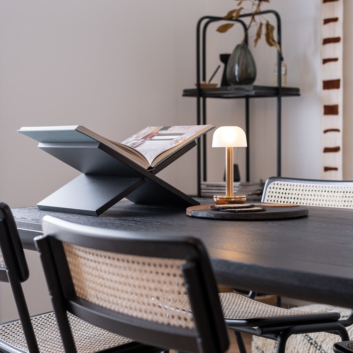 Įkraunamas šviestuvas "Too Frosted Gold"