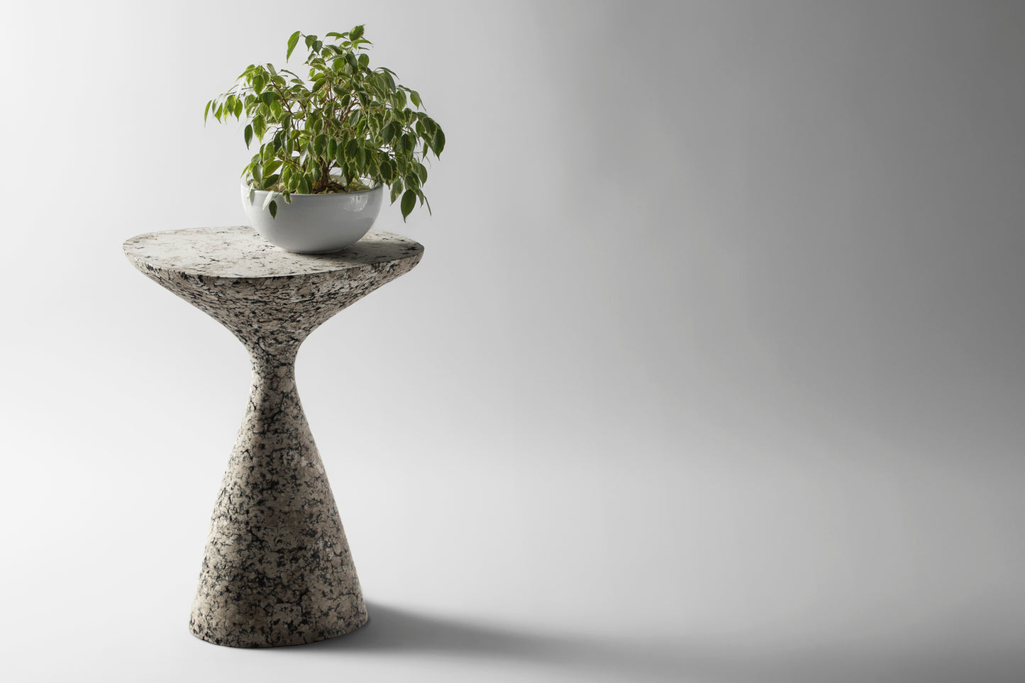 Šoninis staliukas "Mottled"