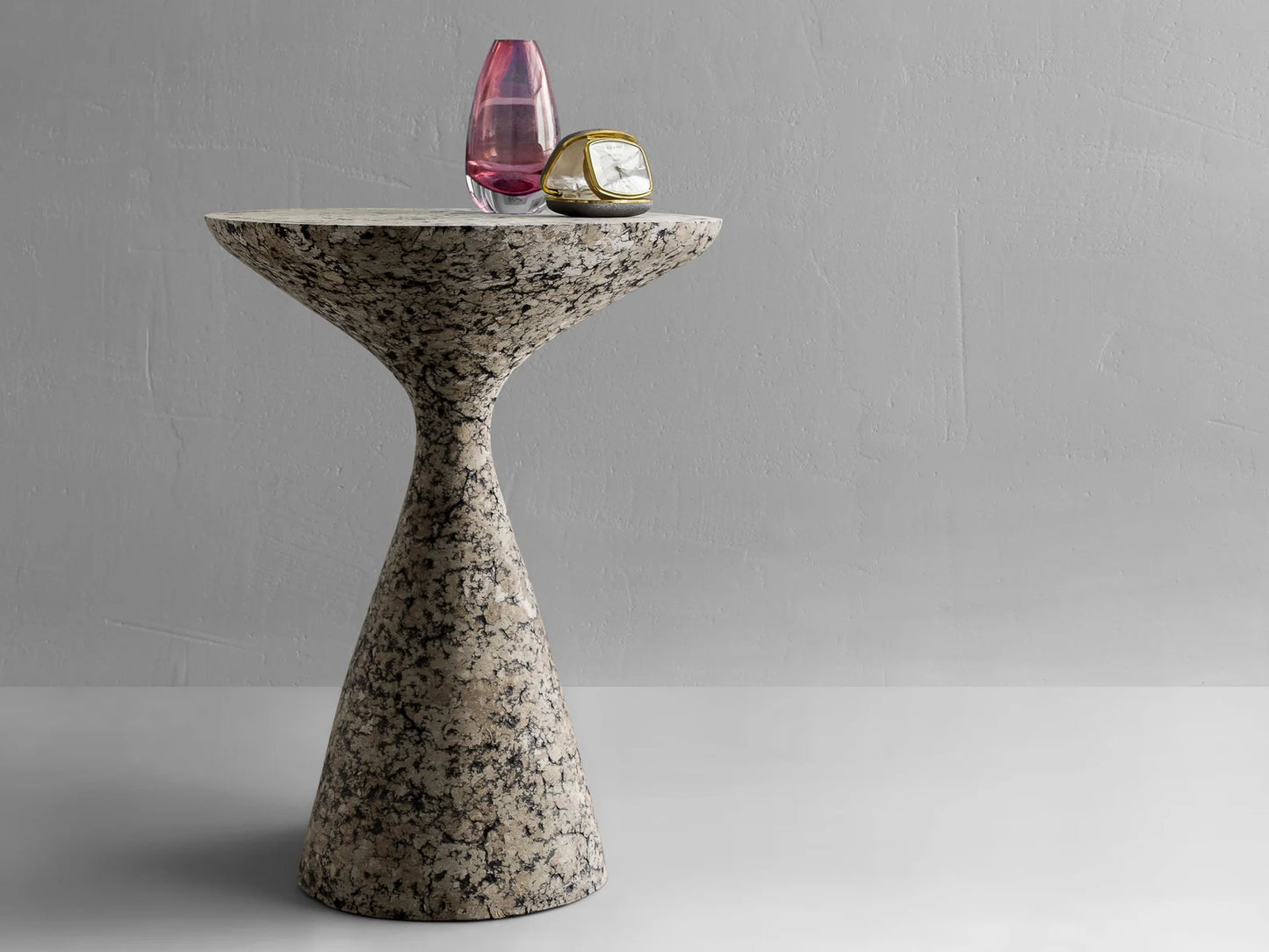 Šoninis staliukas "Mottled"