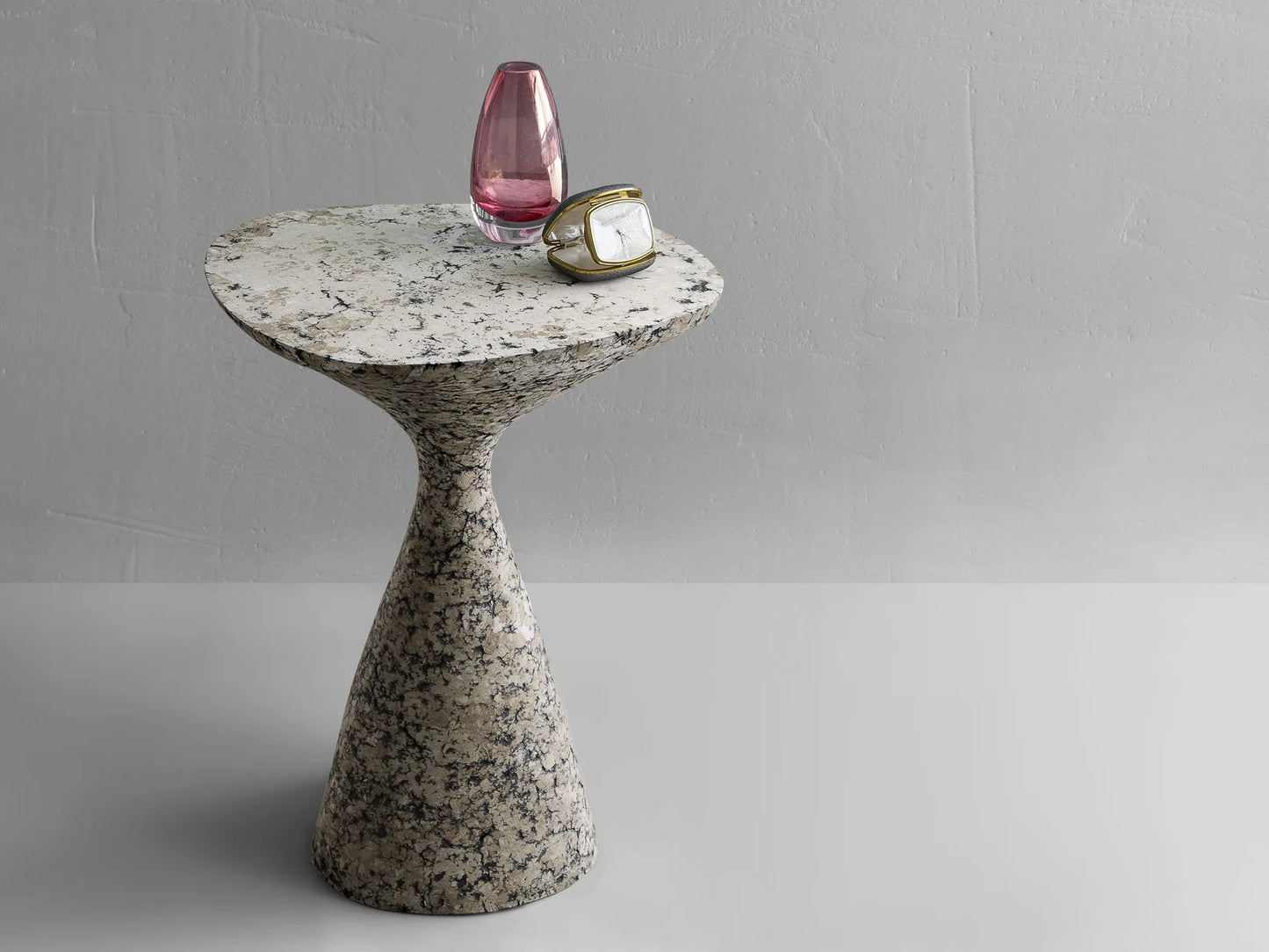 Šoninis staliukas "Mottled"